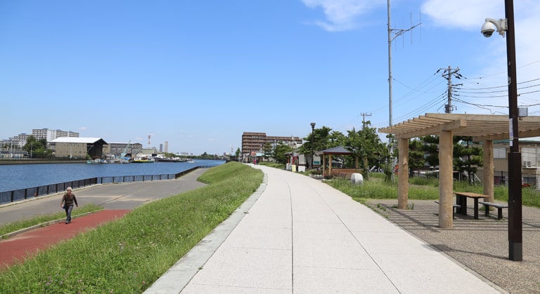 常夜灯公園のようす