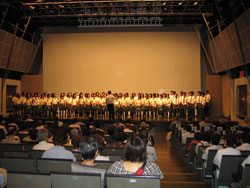 シンポジウム、西校生徒による合唱