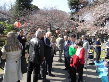 里見公園にて