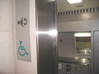 身障者用トイレ（写真画像）