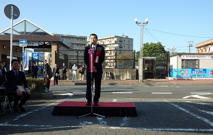 写真:森田健作千葉県知事代理として千葉県環境生活部生活安全有害鳥獣担当石渡部長の祝辞