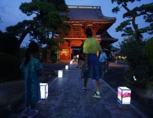 徳願寺行灯（てらまち会写真）