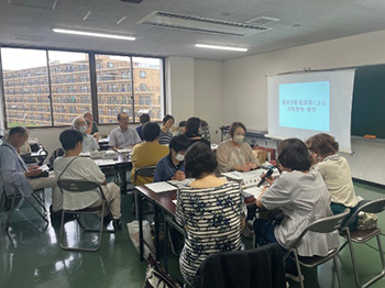 写真：全体会議の様子（1）