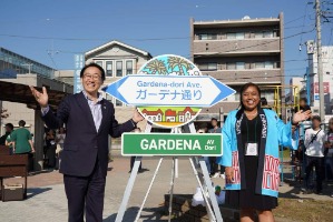 写真：看板除幕式