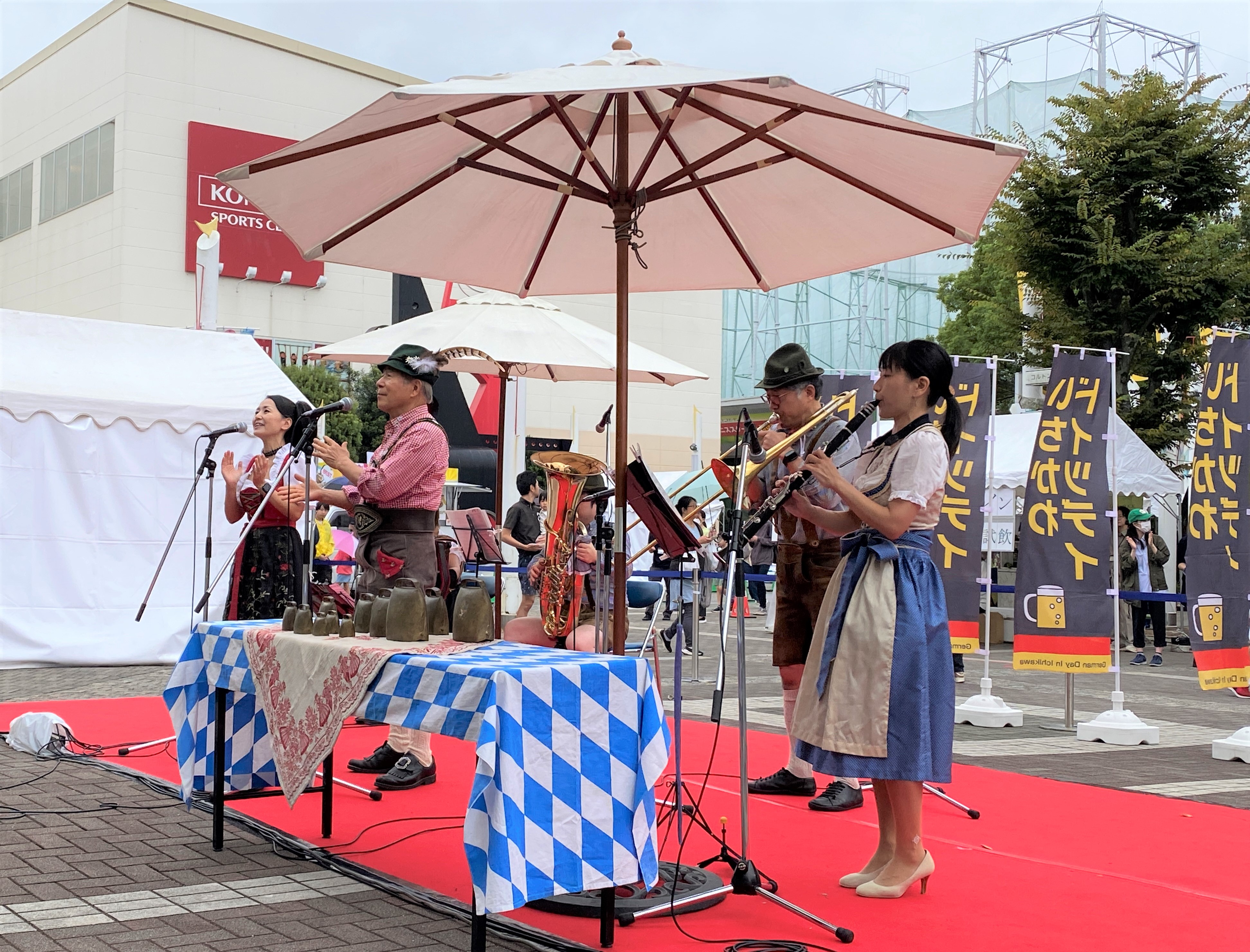 写真：アルプス音楽の演奏