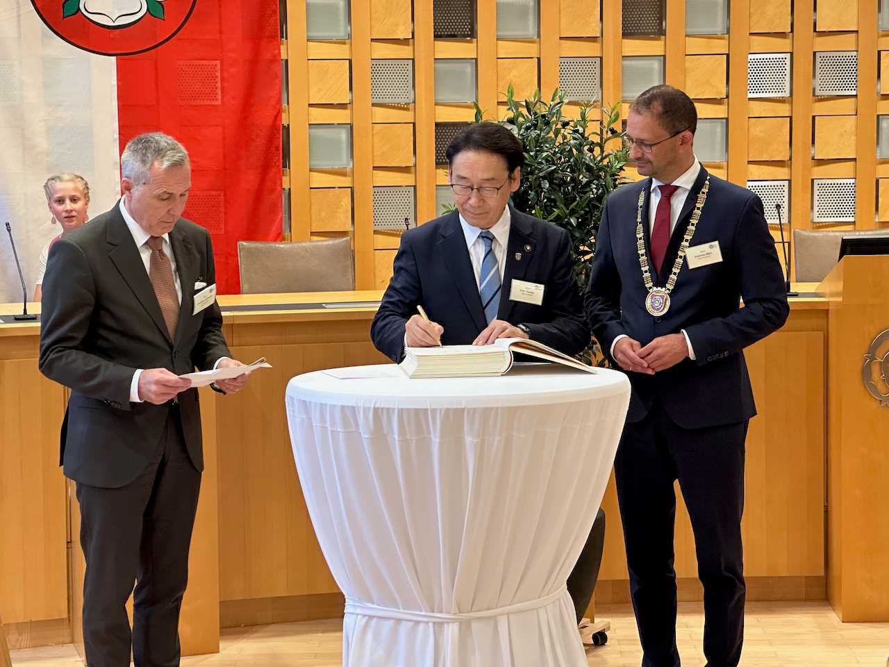 来賓ブックへの記帳