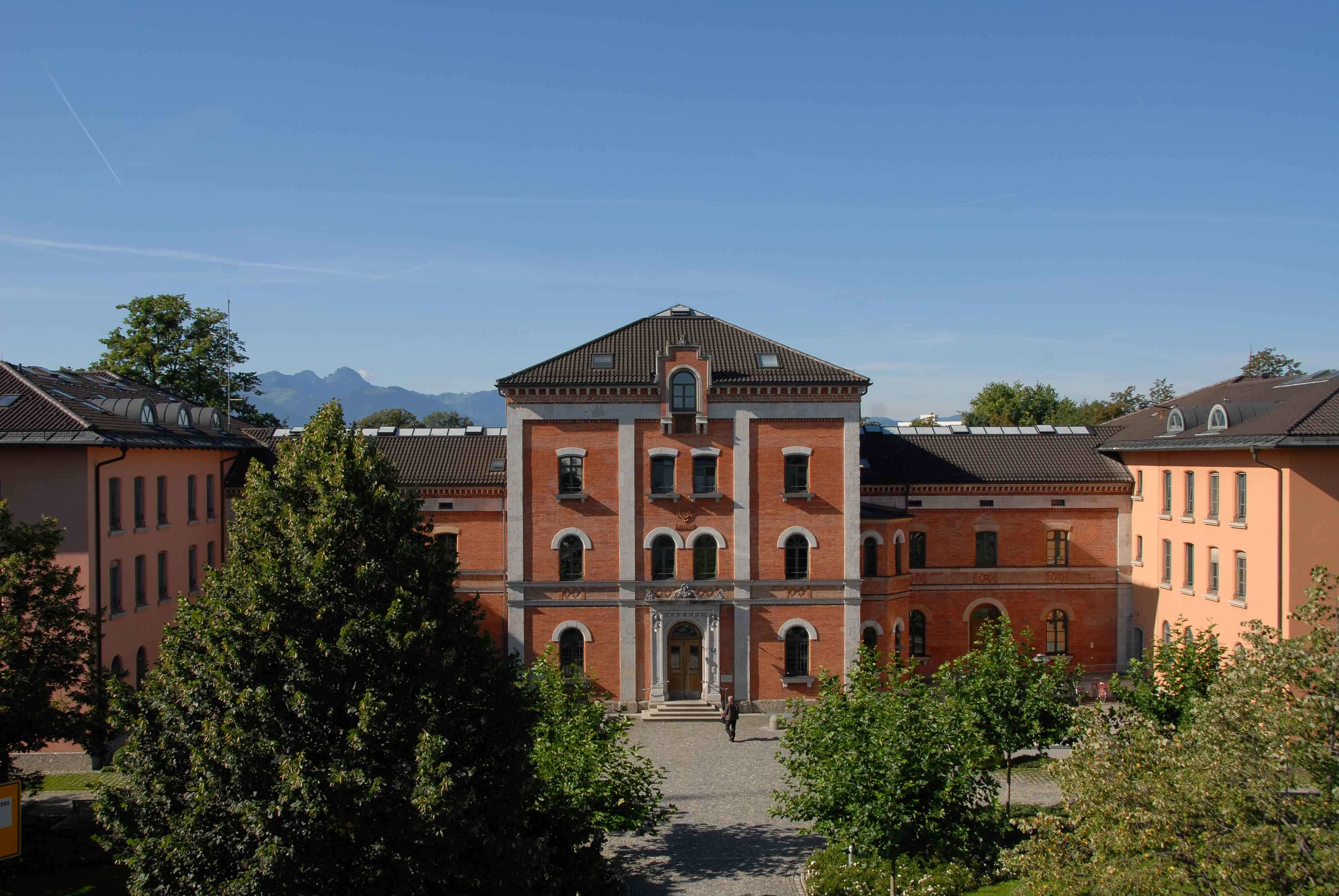 RO市_市庁舎（2025.11更新） 0000499664