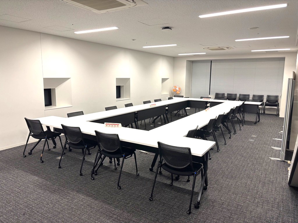市民活動支援センター　ミーティングスペース
