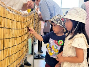 飾り付けの様子(大野保育園)写真1