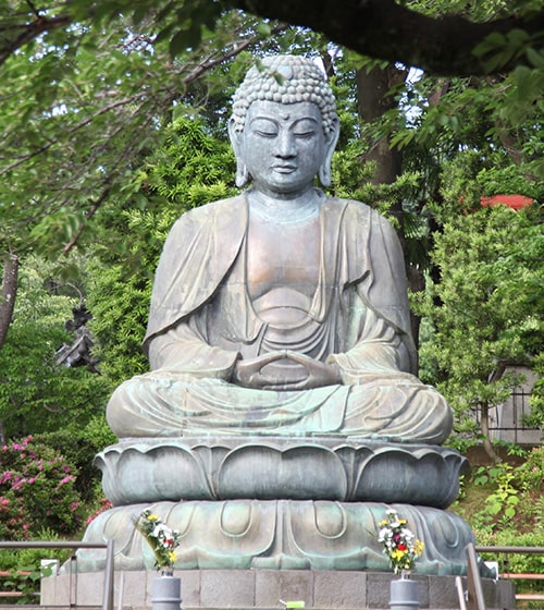 画像:銅造釈迦如来坐像(どうぞうしゃかにょらいざぞう)