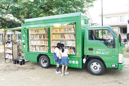 画像：自動車図書館