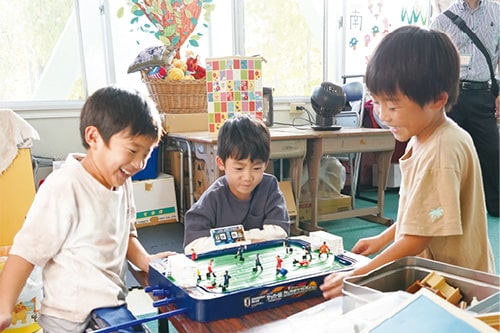 画像:みんなで遊ぶゲームは楽しいな