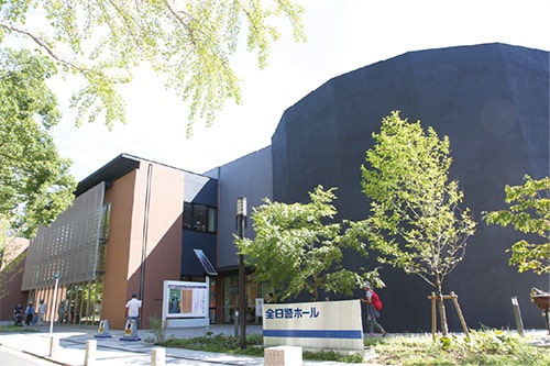 画像:全日警ホール(八幡市民会館)