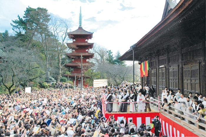 過去の中山法華経寺節分会 ©法華経寺