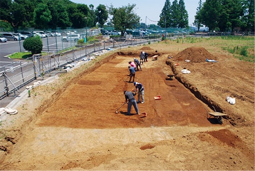 画像：国府台遺跡 発掘調査風景