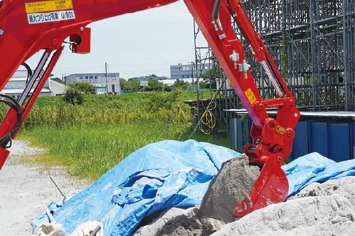 画像：災害現場で活躍できるように訓練しています