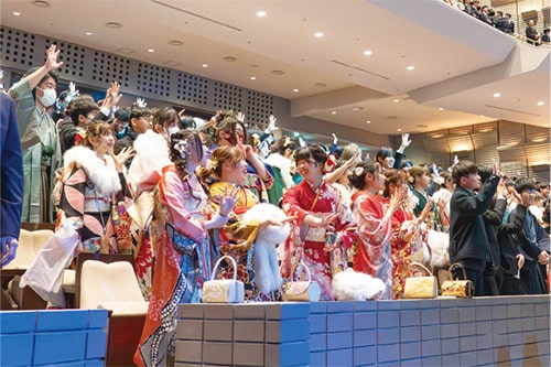 画像:祝 二十歳の門出
