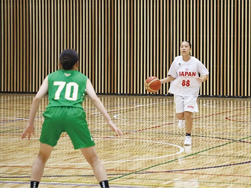 顔画像：榎本（えのもと）愛美（まなみ）