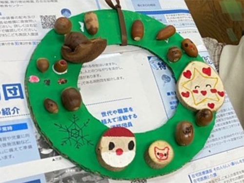 画像：市川の森のめぐみでクリスマスリースをつくろう