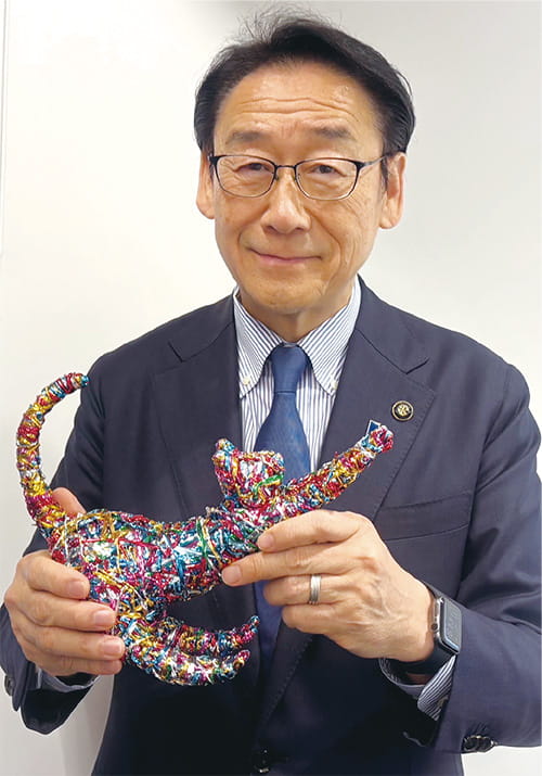 画像：いただいた作品と一緒に