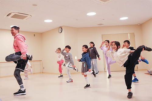 画像：ヒップホップダンスを踊ってみよう