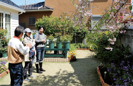 【Facebook】春の暖かな陽気に咲く笑顔の花［4月13日］