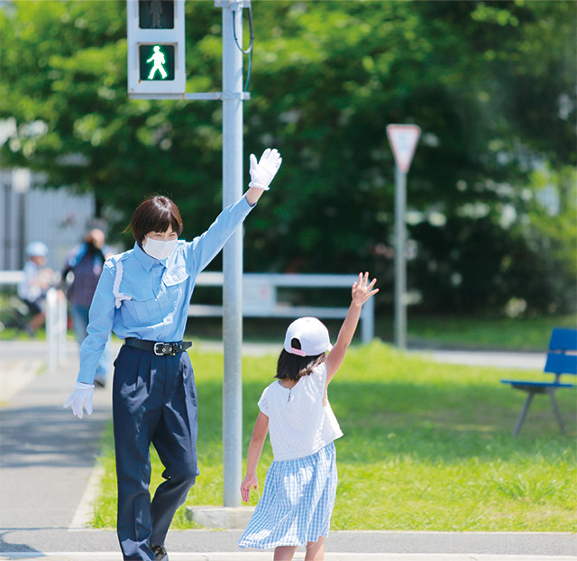 みんなで守る ちいさな手