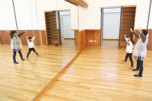 顔画像：軽運動室