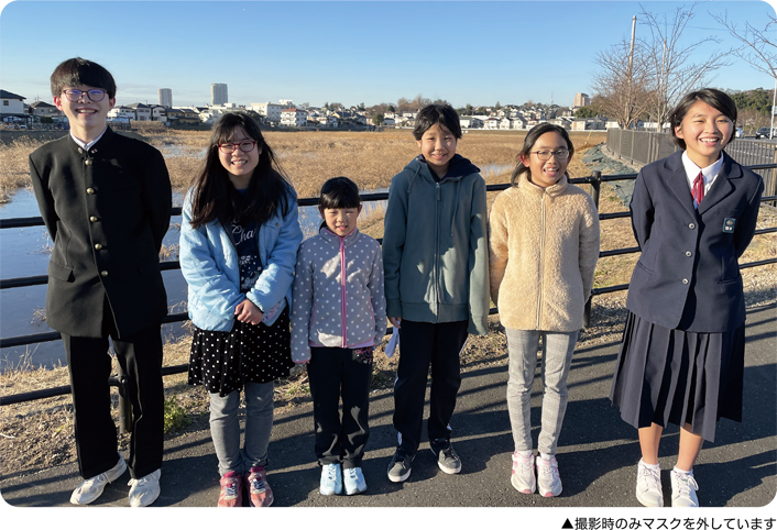 撮影時のみマスクを外していますの画像