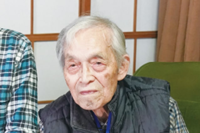 顔画像：前田進三（すすみ）さん（101歳）