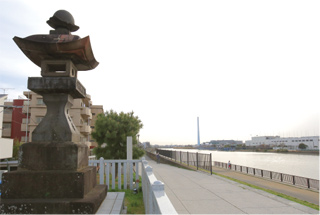 常夜灯公園から眺める旧江戸川の画像