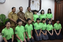 副市長表敬訪問の様子の画像