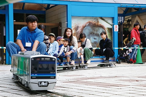 画像：昨年度のミニ電車運行の様子