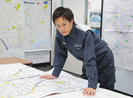 【Facebook】市役所のお仕事紹介 Vol.5少しでも被害を減らせるよう（危機管理課　佐藤正章）［4月18日］の画像