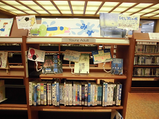 水 特集展示のようす 写真:水 特集展示のようす