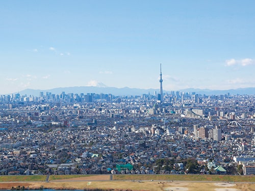 画像：味わい深い夕暮れ時の空の移ろい