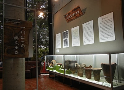 ホール小企画展「市川出土の縄文土器2」の画像