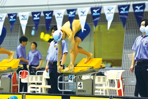 画像：競泳 200メートルバタフライ1