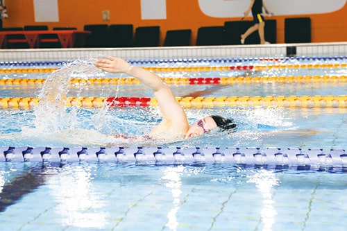 画像：パラ競泳 100メートル自由形（S12※）