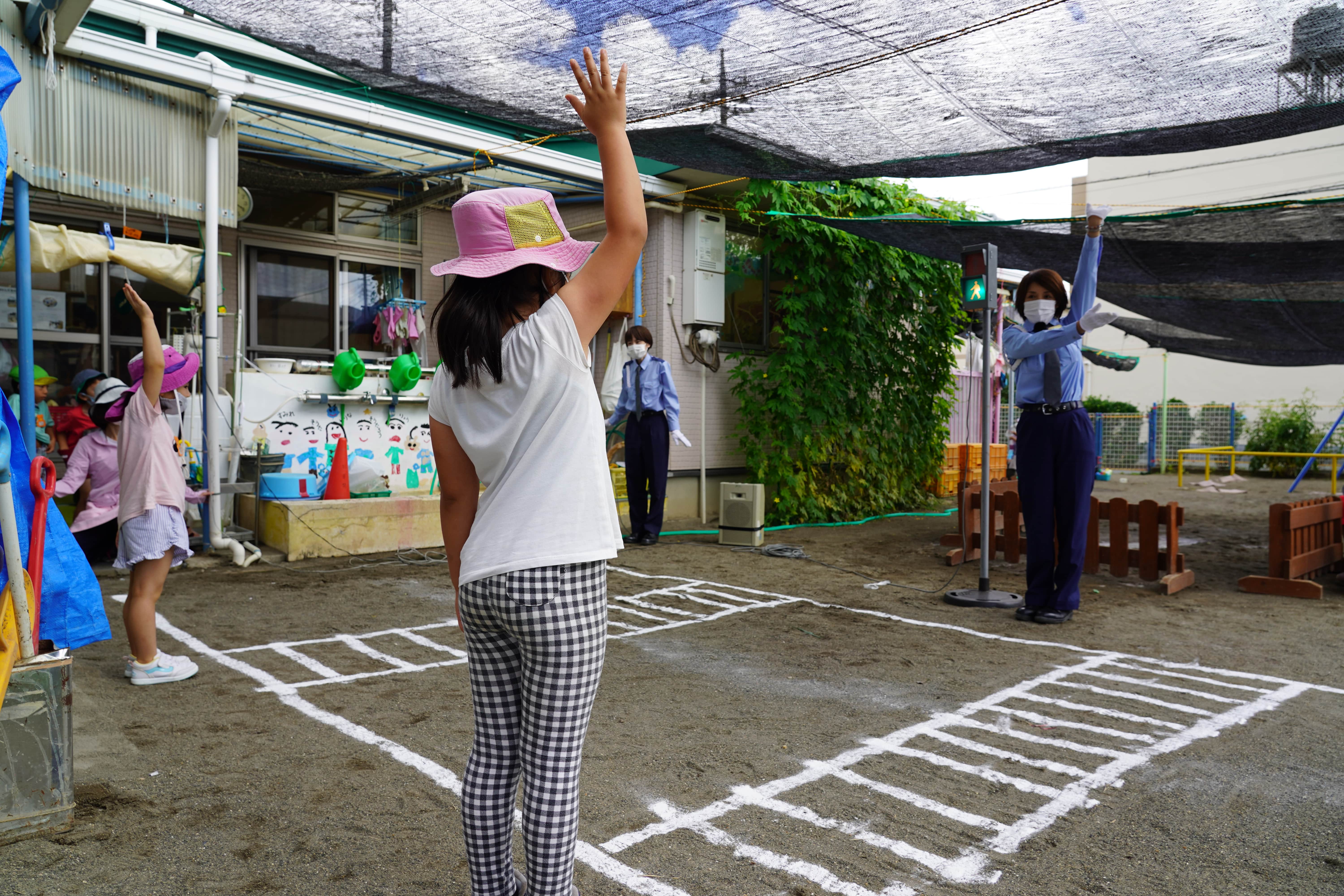 7月16日に行われた若宮保育園での交通安全教室の様子の画像