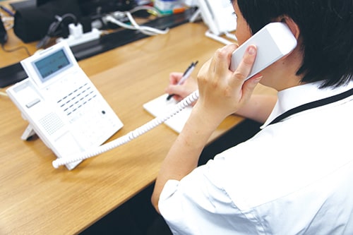 電話でも受け付けますの画像