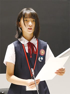 顔画像：日出学園小学校 小林さん