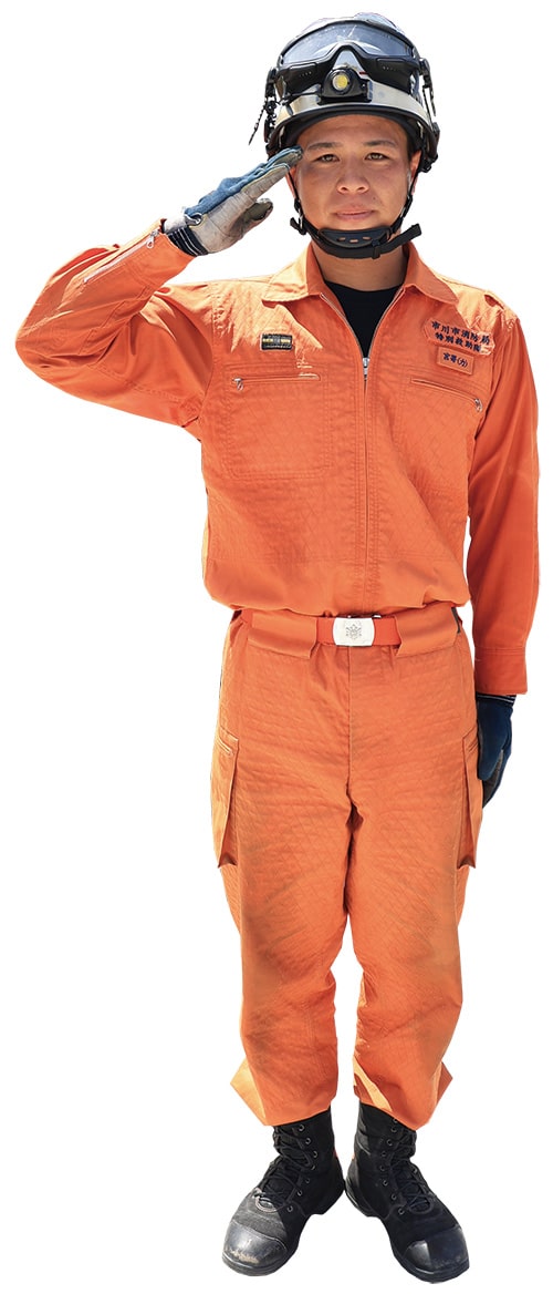 顔画像：消防士