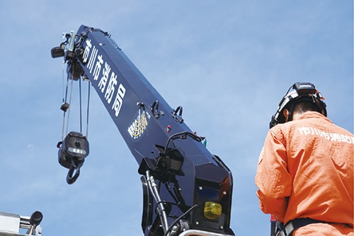 画像：2.9トンまで持ち上げられます