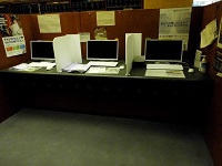 検索用コンピュータ（写真画像）