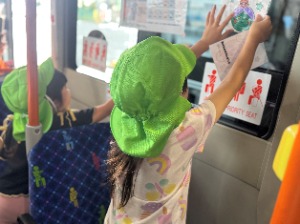 飾り付けの様子(市川南大野雲母保育園)写真4