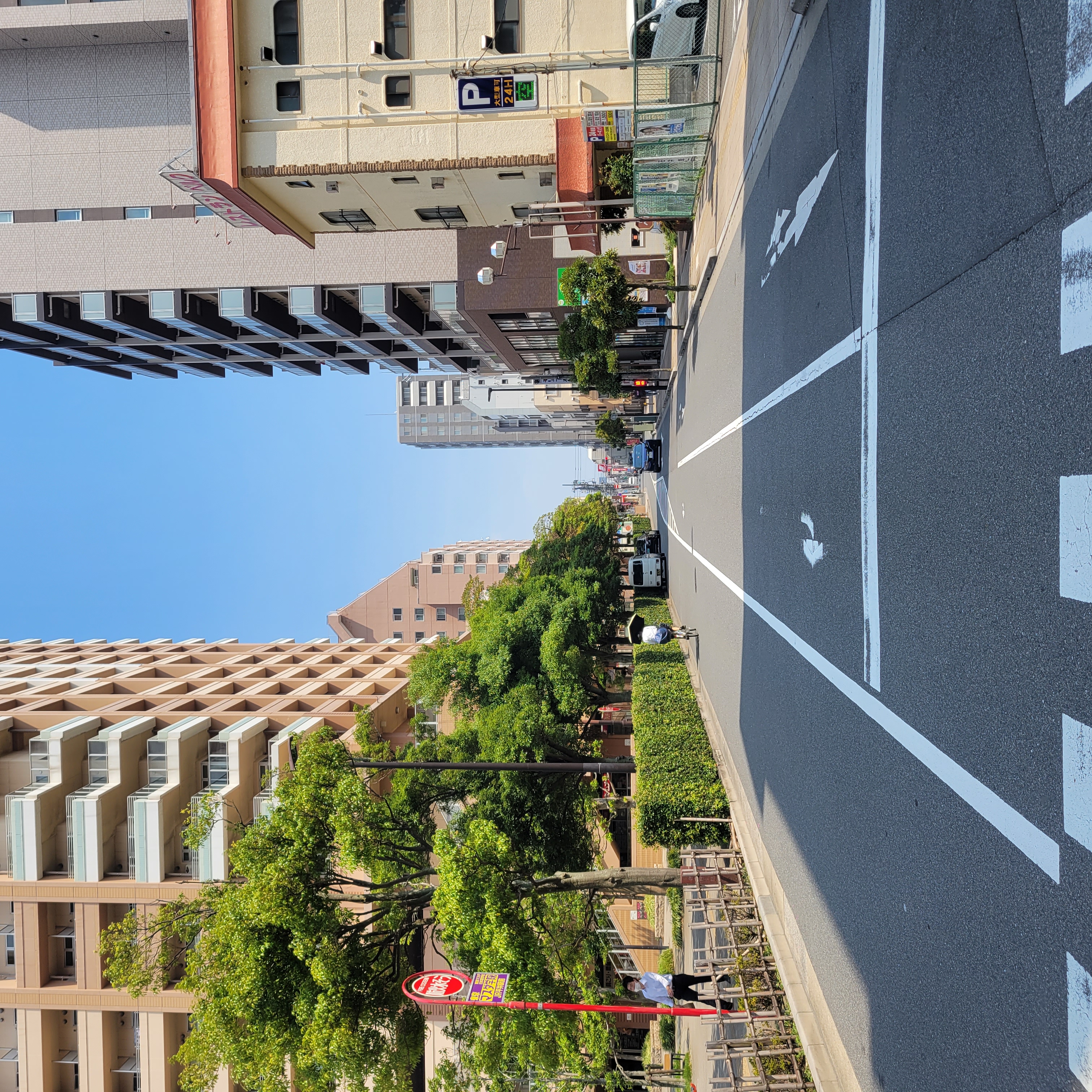 無電柱化整備された道路の写真２