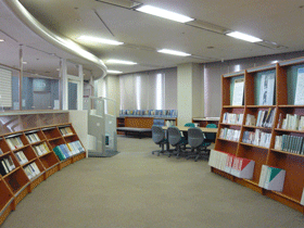 文学ミュージアム資料室(写真画像)