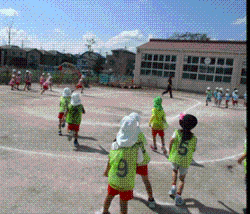 写真：外遊びの様子の画像1