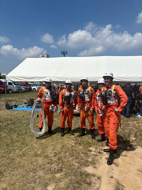 写真：第53回全国消防救助技術大会のチーム集合写真2